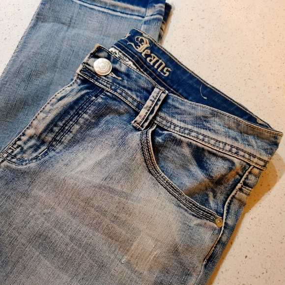 Sweet Jeans distressed short Jeans - Picture 1 of 4